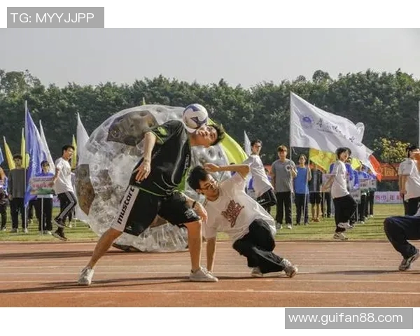 校园足球发展现状与未来展望探讨及其对青少年成长的积极影响分析 校园足球发展现状与未来展望探讨及其对青少年成长的积极影响分析