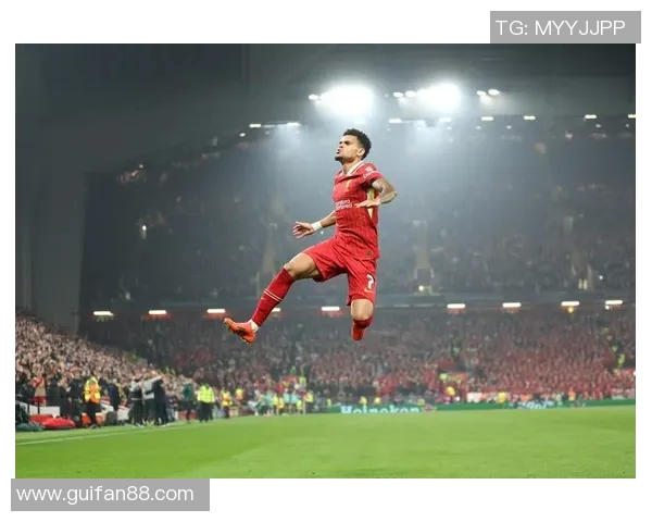 精彩踢足球比赛视频集锦展现球员绝妙技巧与团队配合的完美瞬间 精彩踢足球比赛视频集锦展现球员绝妙技巧与团队配合的完美瞬间